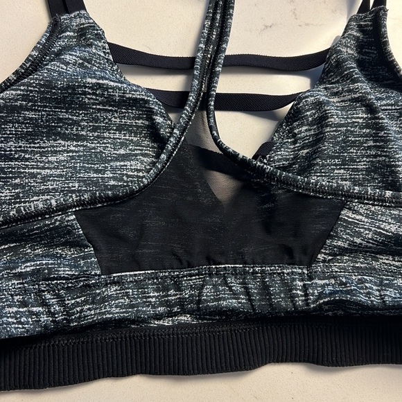 ☘️5/$15 Victoria secret sports bra - Picture 6 of 6